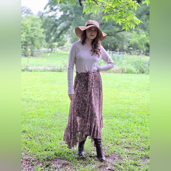 Pink Lily Skirt Size Large - Picture 2 of 5